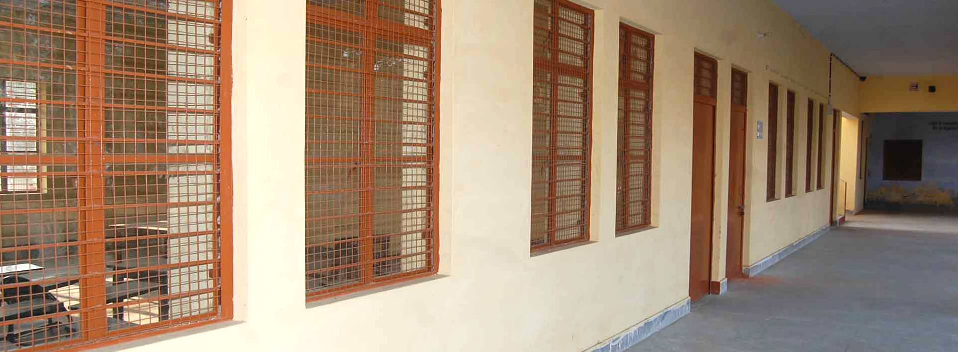 b3